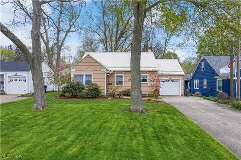 1256 Garman Rd, Akron, OH 44313