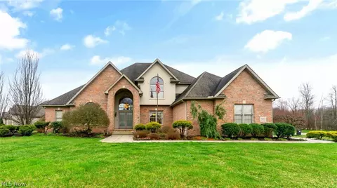 5283 Nashua Dr, Austintown, OH 44515