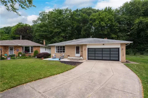 1240 Galaxy Dr, Cleveland, OH 44109
