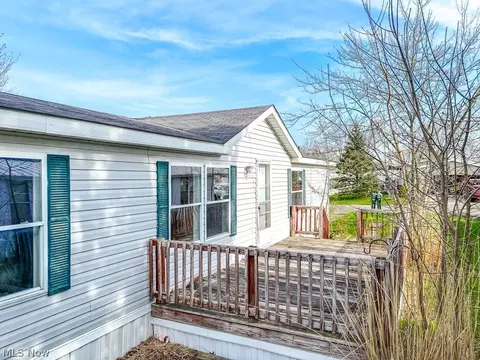1490 Guenevere Dr, Streetsboro, OH 44241
