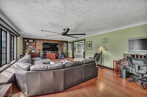 Living - 396 Overbrook Rd, Elyria, OH 44035 photo 1 of 10