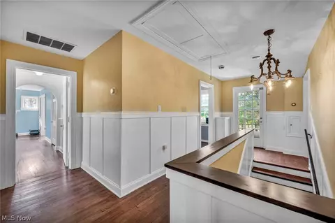 Entry Way - 396 Overbrook Rd, Elyria, OH 44035 photo 3 of 4