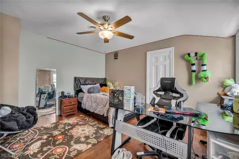 Living - 396 Overbrook Rd, Elyria, OH 44035 photo 5 of 10