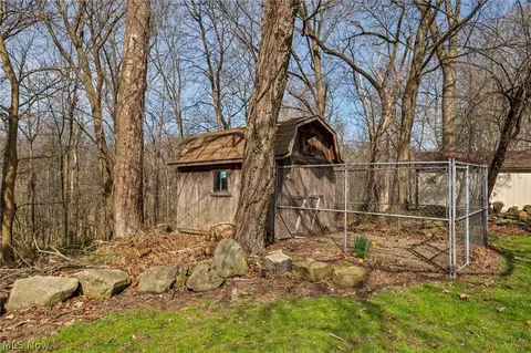 Exterior - 396 Overbrook Rd, Elyria, OH 44035 photo 8 of 8