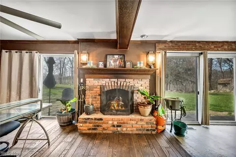 Living - 396 Overbrook Rd, Elyria, OH 44035 photo 10 of 10