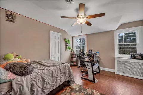 Bedroom - 396 Overbrook Rd, Elyria, OH 44035 photo 6 of 8