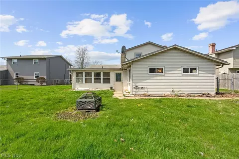 Exterior - 373 Naples Dr, Elyria, OH 44035 photo 6 of 7