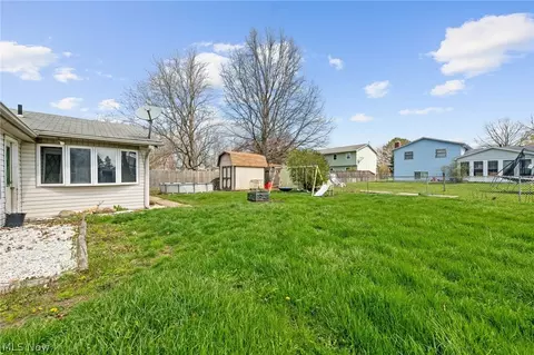 Exterior - 373 Naples Dr, Elyria, OH 44035 photo 4 of 7