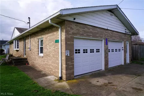 Exterior - 7142 Murray Ridge Rd, Elyria, OH 44035 photo 5 of 9