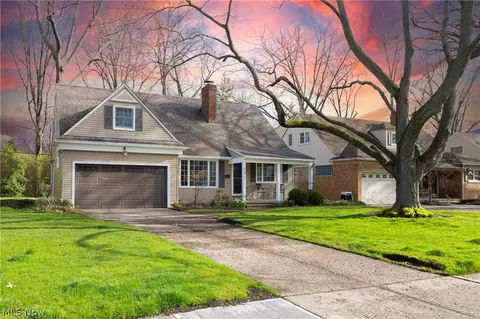 26704 Russell Rd, Bay Village, OH 44140