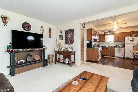 Living - 29720 Cresthaven Dr, Willowick, OH 44095 photo 1 of 4