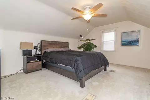 Bedroom - 29720 Cresthaven Dr, Willowick, OH 44095 photo 1 of 4