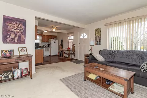 Living - 29720 Cresthaven Dr, Willowick, OH 44095 photo 4 of 4