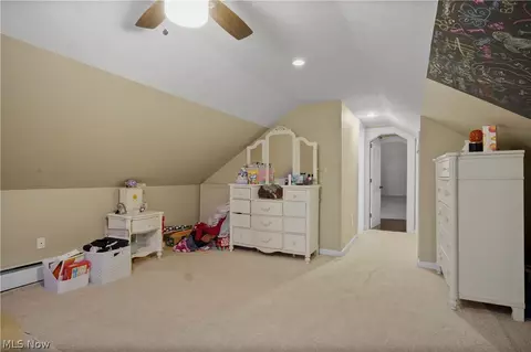 Bedroom - 33 Cochran Rd, Aurora, OH 44202 photo 6 of 8