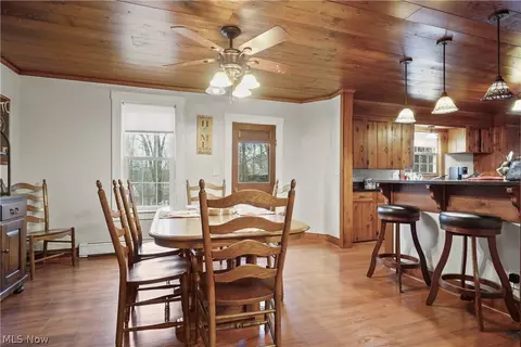 Dining - 33 Cochran Rd, Aurora, OH 44202 photo 2 of 4