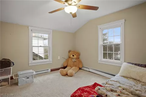 Bedroom - 33 Cochran Rd, Aurora, OH 44202 photo 8 of 8