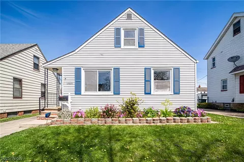 12829 Littleton Rd, Garfield Heights, OH 44125