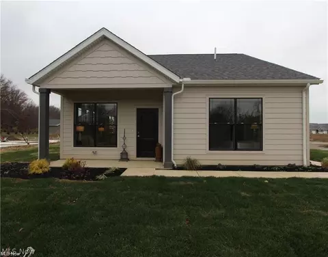 4081 Coventry Cir, Huron, OH 44839 photo 1