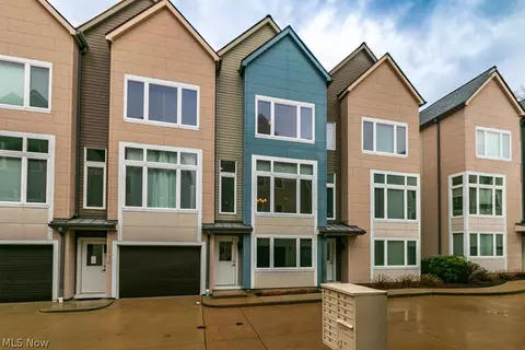 1565 E 118 St #D, Cleveland, OH 44106