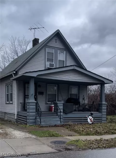 3578 E 76 St, Cleveland, OH 44105