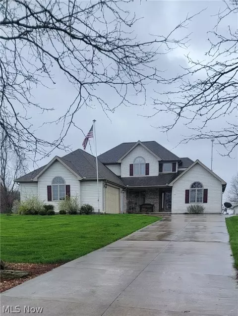 7665 Pleasant Valley Ct, Salem, OH 44460
