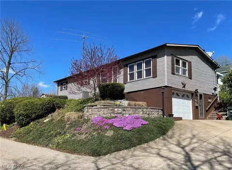 663 Kenton Aly, Millersburg, OH 44654
