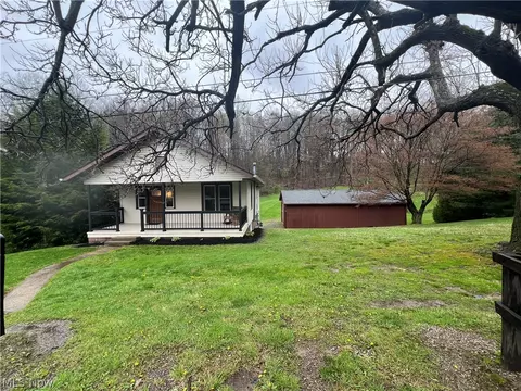 10693 Cadiz Rd, Cambridge, OH 43725