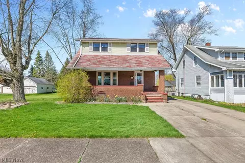 2159 Blenheim Ave, Alliance, OH 44601