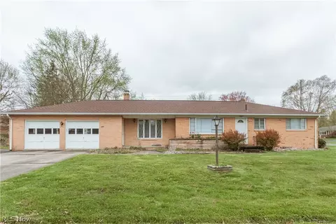 1420 48th St NW, Canton, OH 44709
