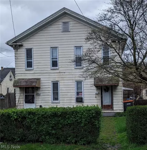1014 Commerce St, Wellsville, OH 43968