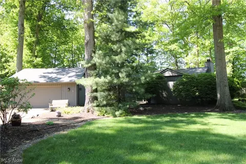 32685 Millwood Cir, North Ridgeville, OH 44039