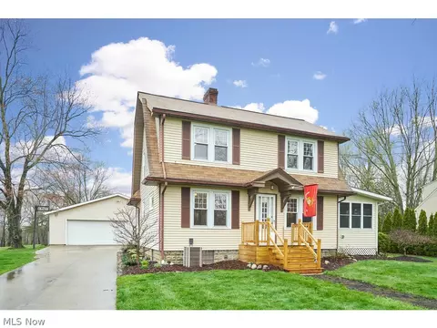 4022 Brookside Ct, Norton, OH 44203