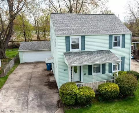 2616 Garfield Blvd, Lorain, OH 44052