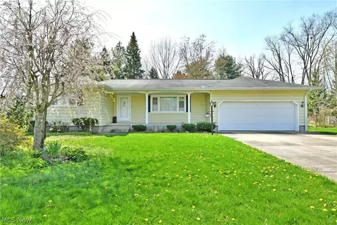 371 Glendola Ave NW, Warren, OH 44483
