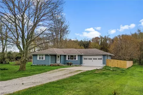346 N Amboy Rd, Conneaut, OH 44030