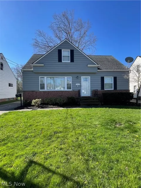 30112 Harrison St, Willowick, OH 44095
