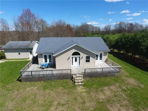 73881 Henderson Ridge Rd, Saint Clairsville, OH 43950