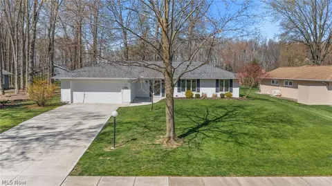 5852 Tree Moss Ln, North Ridgeville, OH 44039
