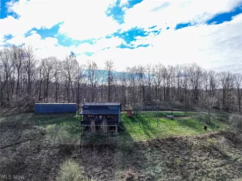 SE Crooked Creek Road, Uhrichsville, OH 44683