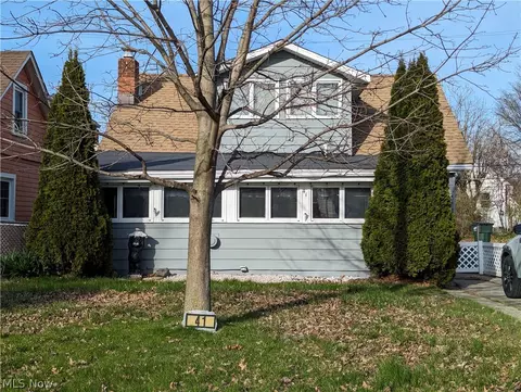 41 E 220 St, Euclid, OH 44123