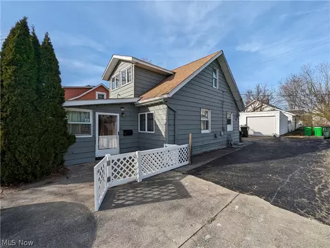 Exterior - 41 E 220 St, Euclid, OH 44123 photo 3 of 10