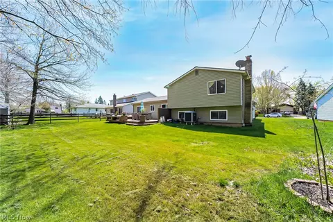 Exterior - 32745 N Roundhead Dr, Solon, OH 44139 photo 11 of 11