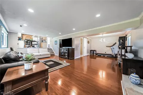 Living - 32745 N Roundhead Dr, Solon, OH 44139 photo 6 of 6