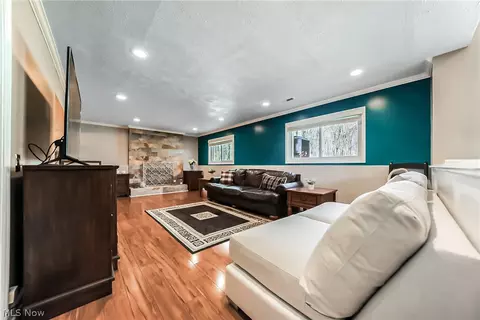 Living - 32745 N Roundhead Dr, Solon, OH 44139 photo 3 of 6