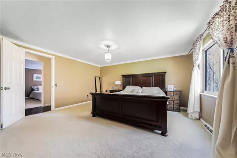 Bedroom - 32745 N Roundhead Dr, Solon, OH 44139 photo 2 of 5