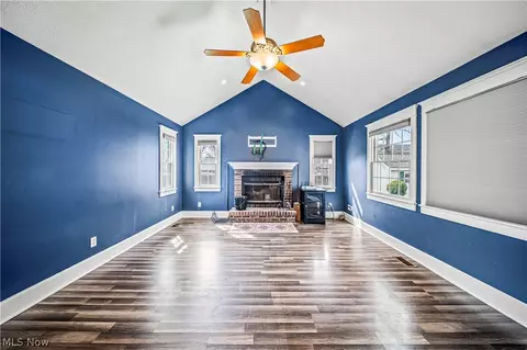 Living - 5604 Walnut St, Mentor On The Lake, OH 44060 photo 2 of 2