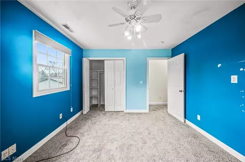 Bedroom - 5604 Walnut St, Mentor On The Lake, OH 44060 photo 5 of 5