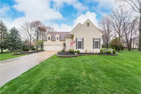 32253 Walker Rd, Avon Lake, OH 44012
