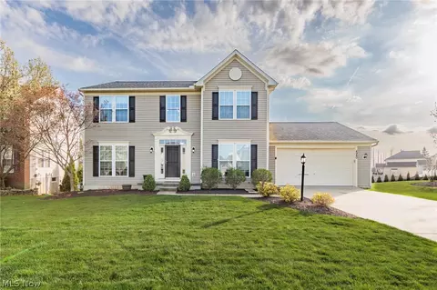 4980 Autumnwood Ln, Brunswick, OH 44212