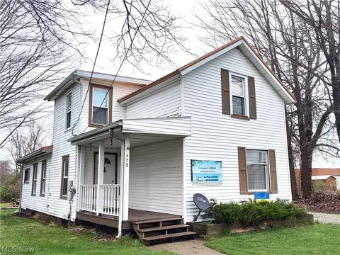 408 Madison St, Conneaut, OH 44030